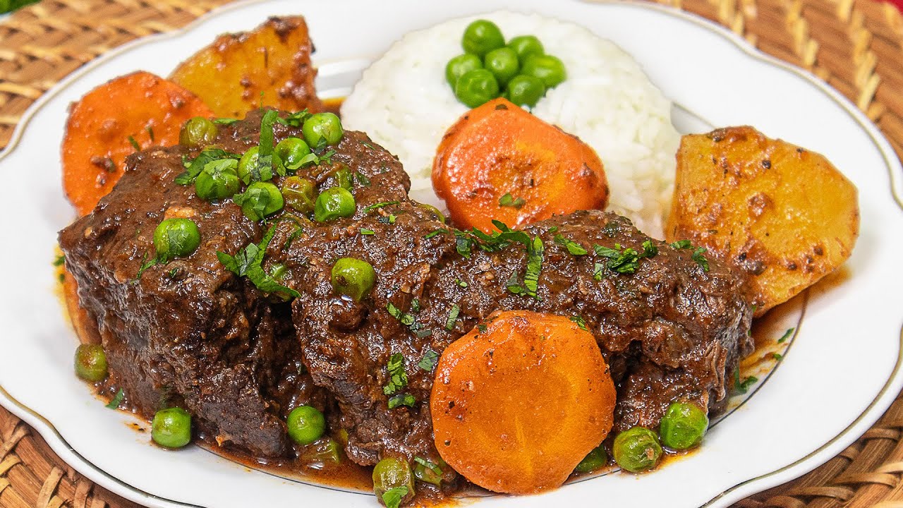 Estofado de res, credits to Sazón y corazón