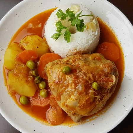 Estofado de pollo, credits to Jameaperu.com